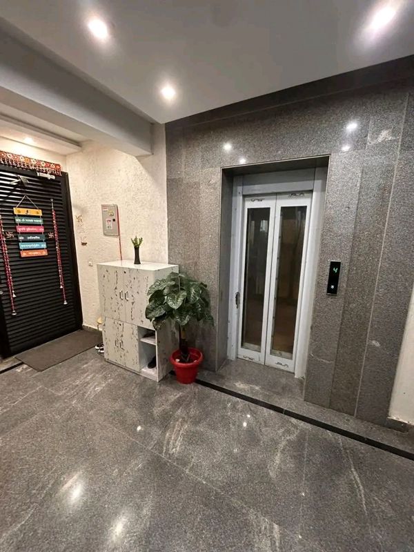 3 BHK + Servant Room Apartment For Rent in Palm Residency Chhatarpur