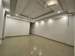 Room in 3 BHK Apartment at Palm Residency Chhatarpur, Chattarpur – for Rent