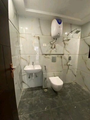 Bathroom in 3 BHK Apartment at Palm Residency Chhatarpur, Chattarpur – for Rent