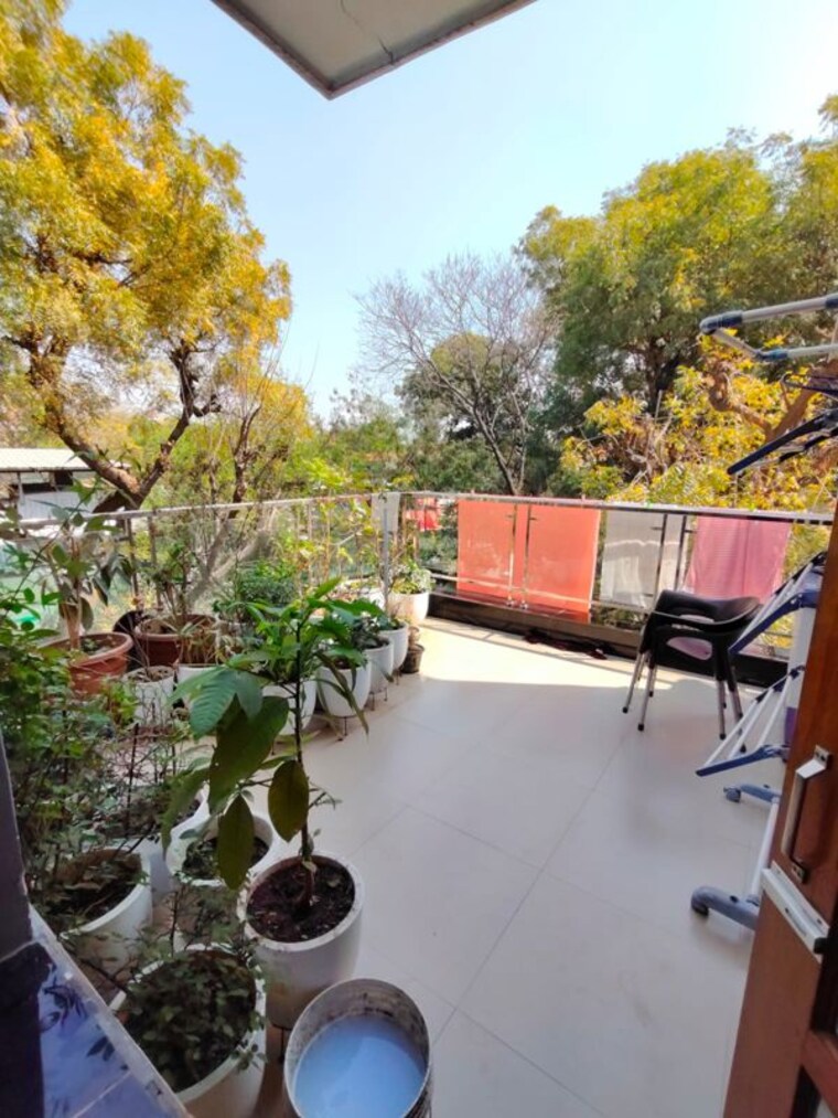 Balcony, vasant kunj 3 Bedroom 1700 Sq.Ft. Apartment In Vasant Kunj Delhi 10162832