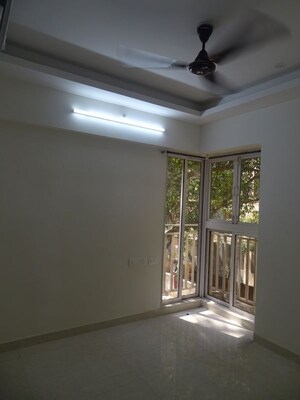 Room in 2 BHK Apartment at Mohite Marvel, Ghatkopar East – for Rent