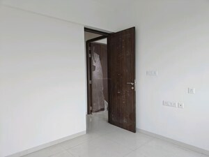 Room in 2 BHK Apartment at Tridhaatu Morya, Chembur – for Rent