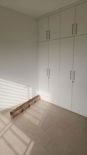 Room in 3 BHK Apartment at Sobha City Gurgaon, Sector 108 – for Rent