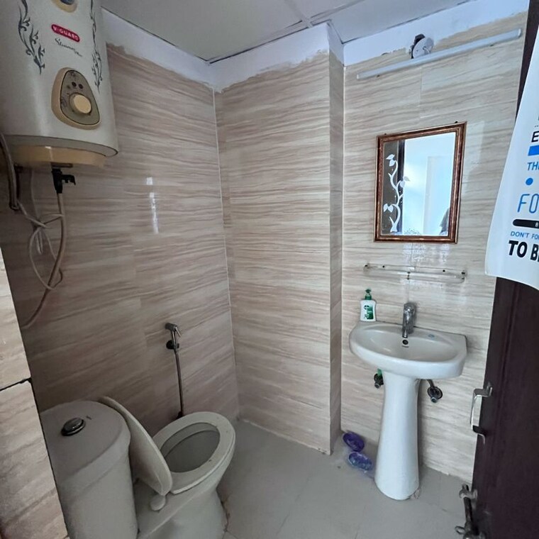 Bathroom, amrapali-zodiac 3 Bedroom 1316 Sq.Ft. Apartment In Sector 120 Noida 10162865