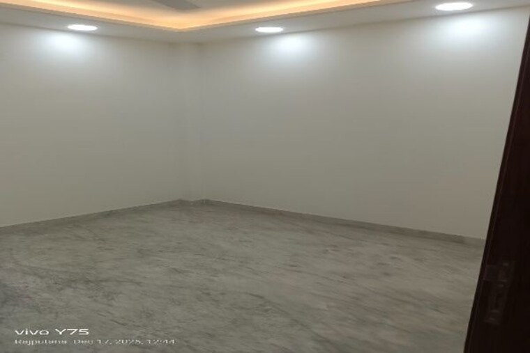 Room, govindpuri 3 Bedroom 905 Sq.Ft. Builder Floor In Govindpuri Delhi 10162844