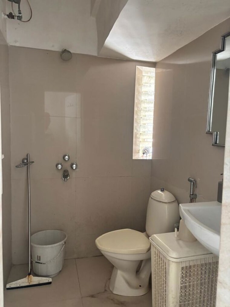 Bathroom, reflex-satnam-apartment 3 Bedroom 1635 Sq.Ft. Apartment In Cuffe Parade Mumbai 10162881