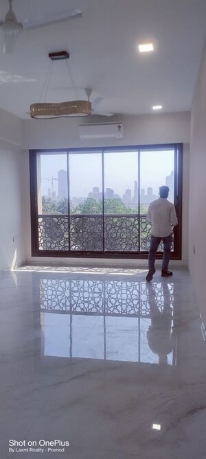 Bedroom in 1 BHK Apartment at Alamdar The Auro, Lower Parel – for Rent