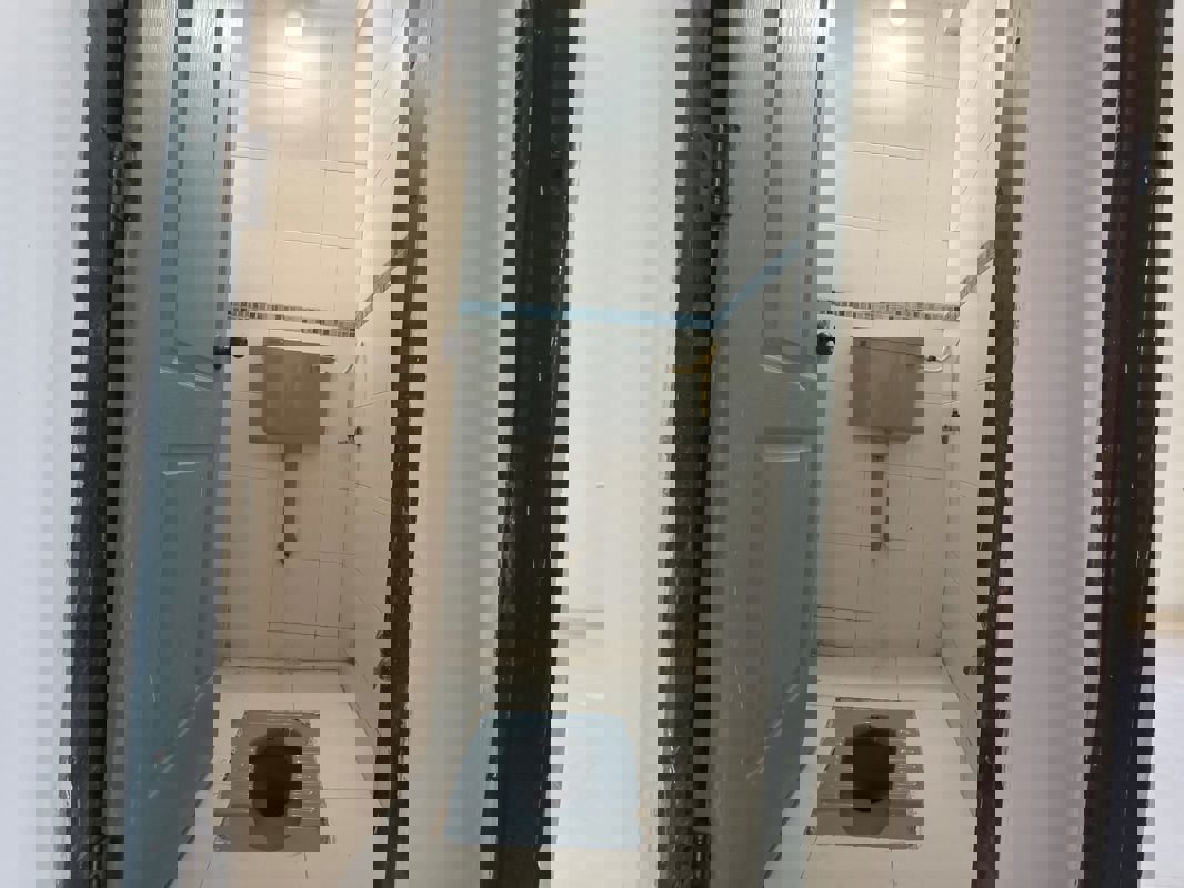 Bathroom in 1.5 BHK Apartment at Shah Arcade, Kharghar – for Sale