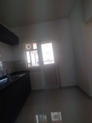 Room in 3 BHK Apartment at Kolte Patil iTowers Exente, Electronic City Phase I – for Rent