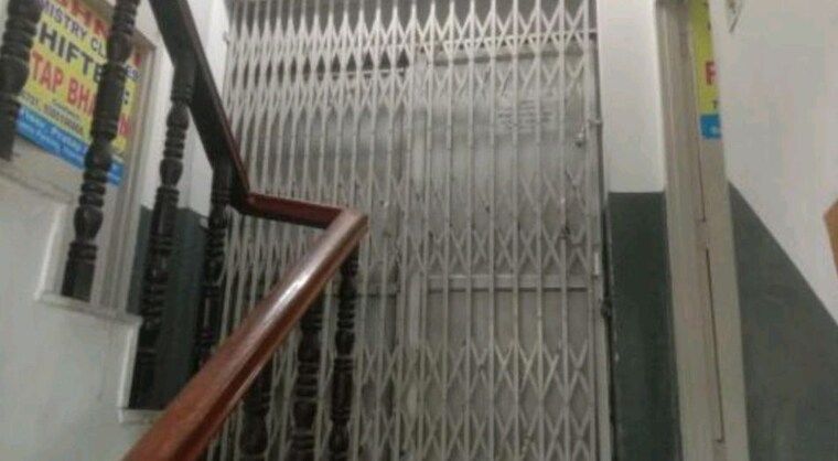 undefined, hazratganj Commercial Office Space 1650 Sq.Ft. In Hazratganj Lucknow 10163006