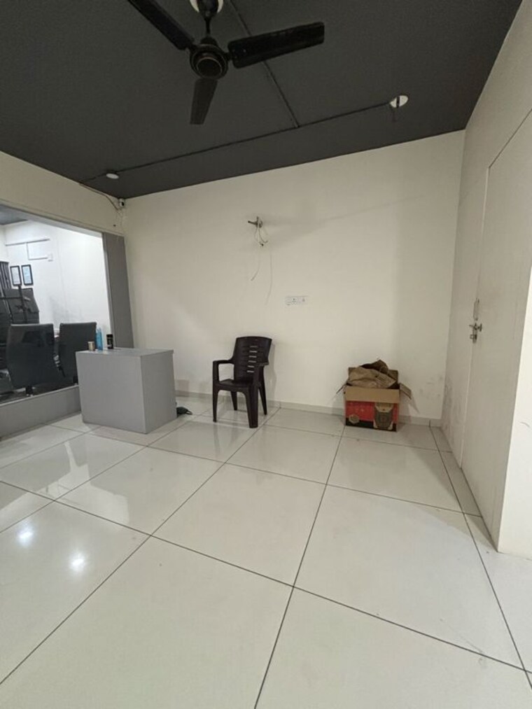 Team Area, science city Commercial Office Space in IT/SEZ 895 Sq.Ft. In Science City Ahmedabad 10162924
