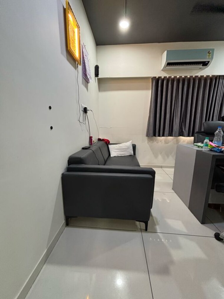 Team Area, science city Commercial Office Space in IT/SEZ 895 Sq.Ft. In Science City Ahmedabad 10162924