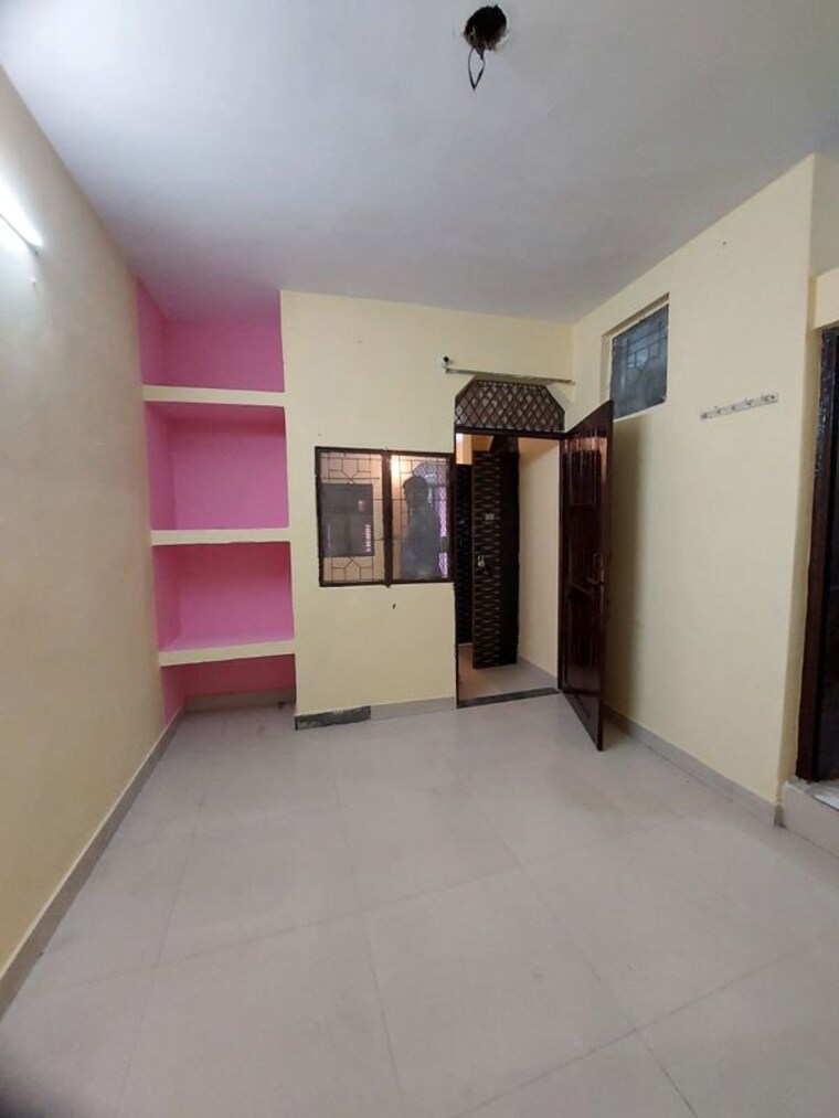 Room, sarita vihar 1 Bedroom 400 Sq.Ft. Apartment In Sarita Vihar Delhi 10163009
