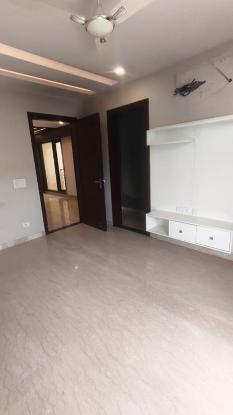 Room, ansal-plaza-sector-23 2 Bedroom 1000 Sq.Ft. Builder Floor In Sector 23 Gurgaon 10162897