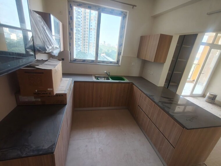 Kitchen, tulsiani-golf-view 3.5 Bedroom 2450 Sq.Ft. Apartment In Gomti Nagar Lucknow 10163026
