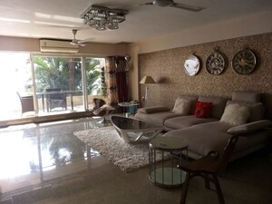 Living Room in 6 BHK Penthouse at Queens View Walkeshwar, Walkeshwar – for Sale