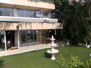 6 BHK Penthouse – Exterior View View at Queens View Walkeshwar, Walkeshwar - for Sale