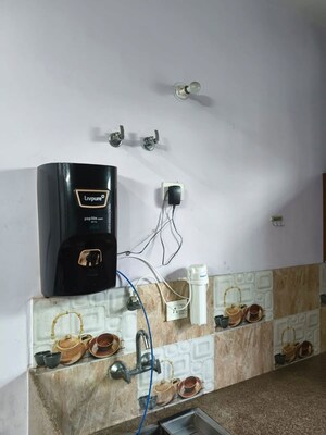 Furnished Amenities in 2 BHK Builder Floor at Transport Nagar – for Rent