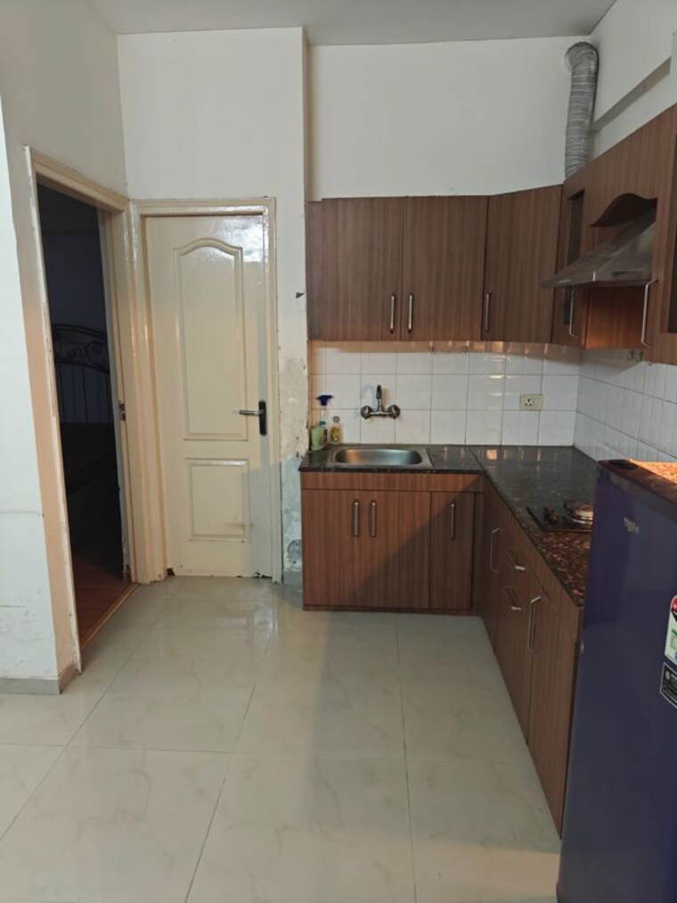 Kitchen, ansal-plaza-sector-23 1 Bedroom 700 Sq.Ft. Independent House In Sector 23 Gurgaon 10163061