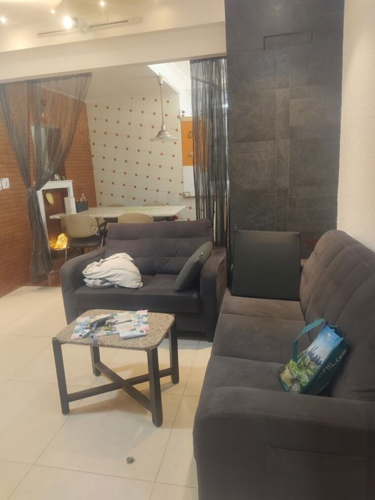 Living Room, sarita vihar 3 Bedroom 1600 Sq.Ft. Apartment In Sarita Vihar Delhi 10163123