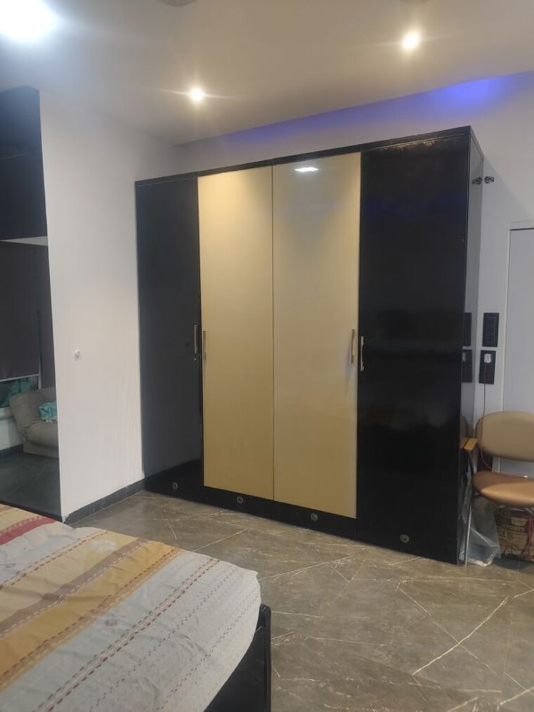 Room, sarita vihar 3 Bedroom 1600 Sq.Ft. Apartment In Sarita Vihar Delhi 10163123