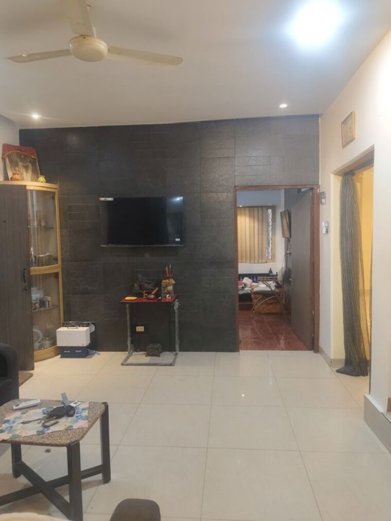 Living Room, sarita vihar 3 Bedroom 1600 Sq.Ft. Apartment In Sarita Vihar Delhi 10163123