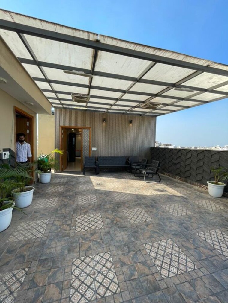 Exterior View, freedom fighters enclave 1 Bedroom 700 Sq.Ft. Builder Floor In Freedom Fighters Enclave Delhi 10163133