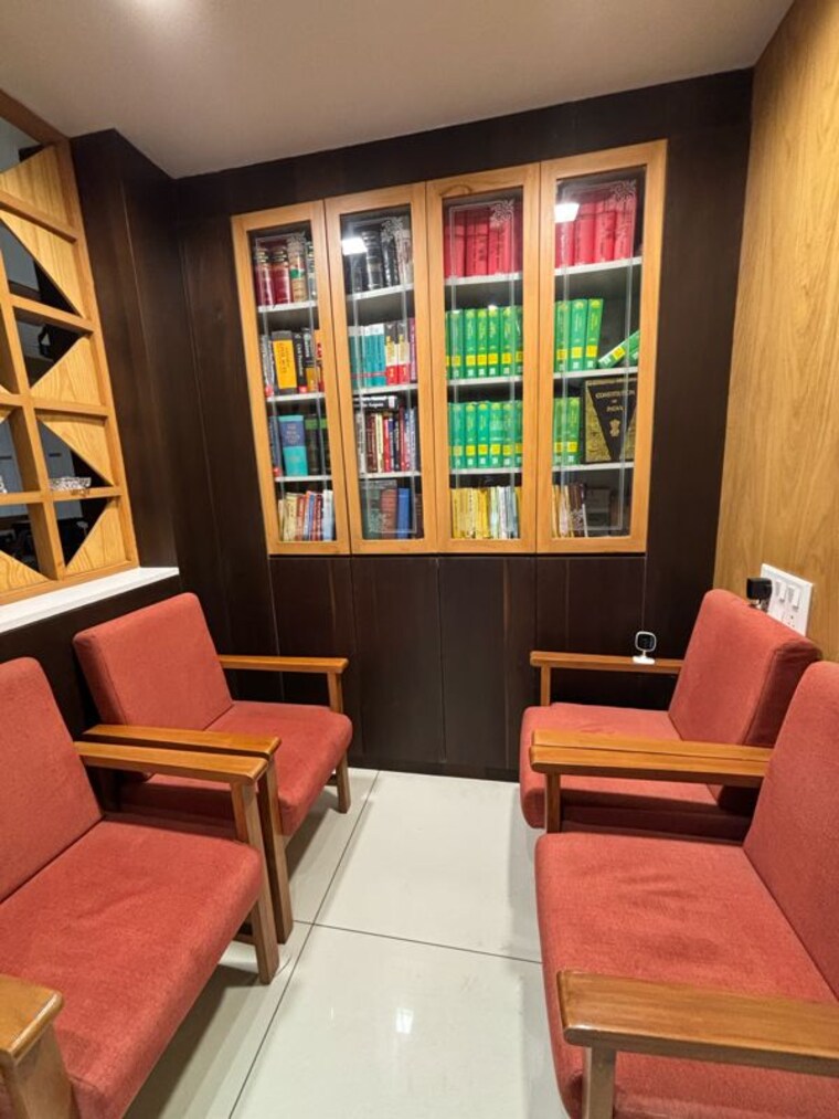 Living Room, science city Commercial Office Space 1150 Sq.Ft. In Science City Ahmedabad 10163134