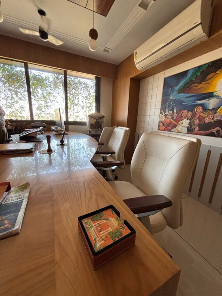 Living Room, science city Commercial Office Space 1150 Sq.Ft. In Science City Ahmedabad 10163134