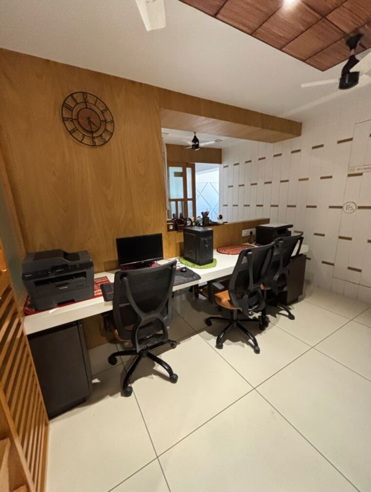 Team Area, science city Commercial Office Space 1150 Sq.Ft. In Science City Ahmedabad 10163134