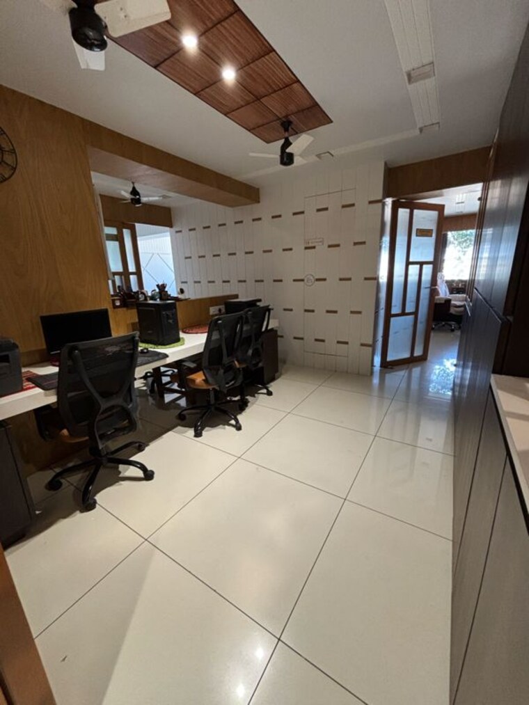 Team Area, science city Commercial Office Space 1150 Sq.Ft. In Science City Ahmedabad 10163134