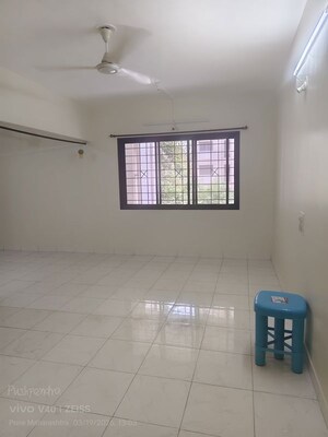 Room in 3 BHK Apartment at Gini Viviana, Balewadi – for Rent