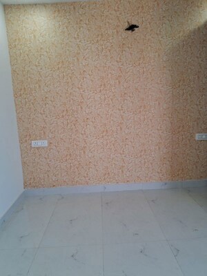 Furnished Amenities in 3 BHK Builder Floor at Dehrakhas – for Rent