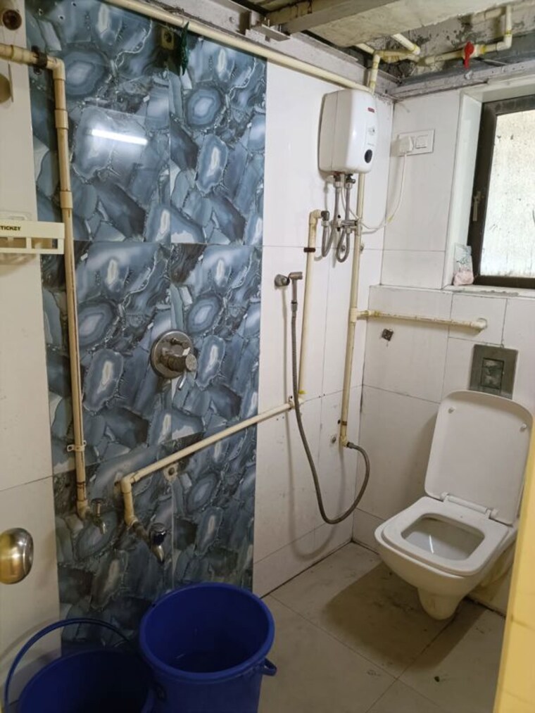 Bathroom, royal-palms-diamond-isle-phase-i 2 Bedroom 800 Sq.Ft. Apartment In Goregaon East Mumbai 10163144