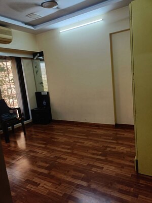 Room in 2 BHK Apartment at Royal Palms Diamond Isle Phase I, Goregaon East – for Rent