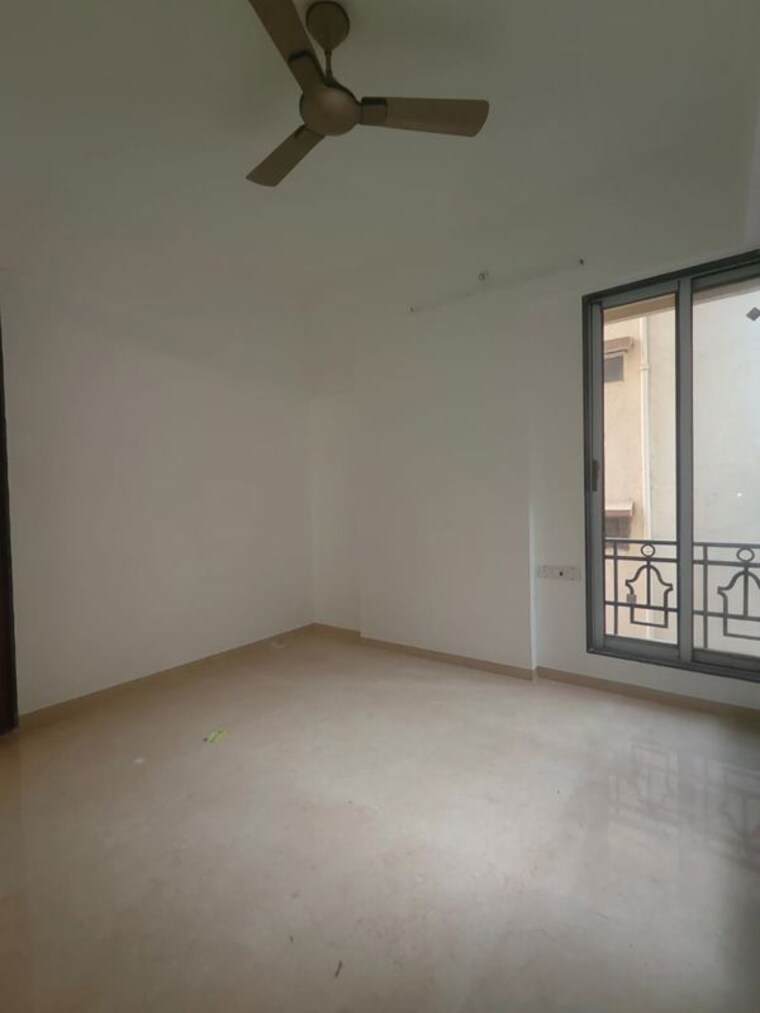Room, malad west 2 Bedroom 550 Sq.Ft. Apartment In Malad West Mumbai 10163165