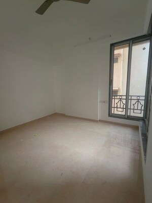 Room in 2 BHK Apartment at Malad West – for Rent