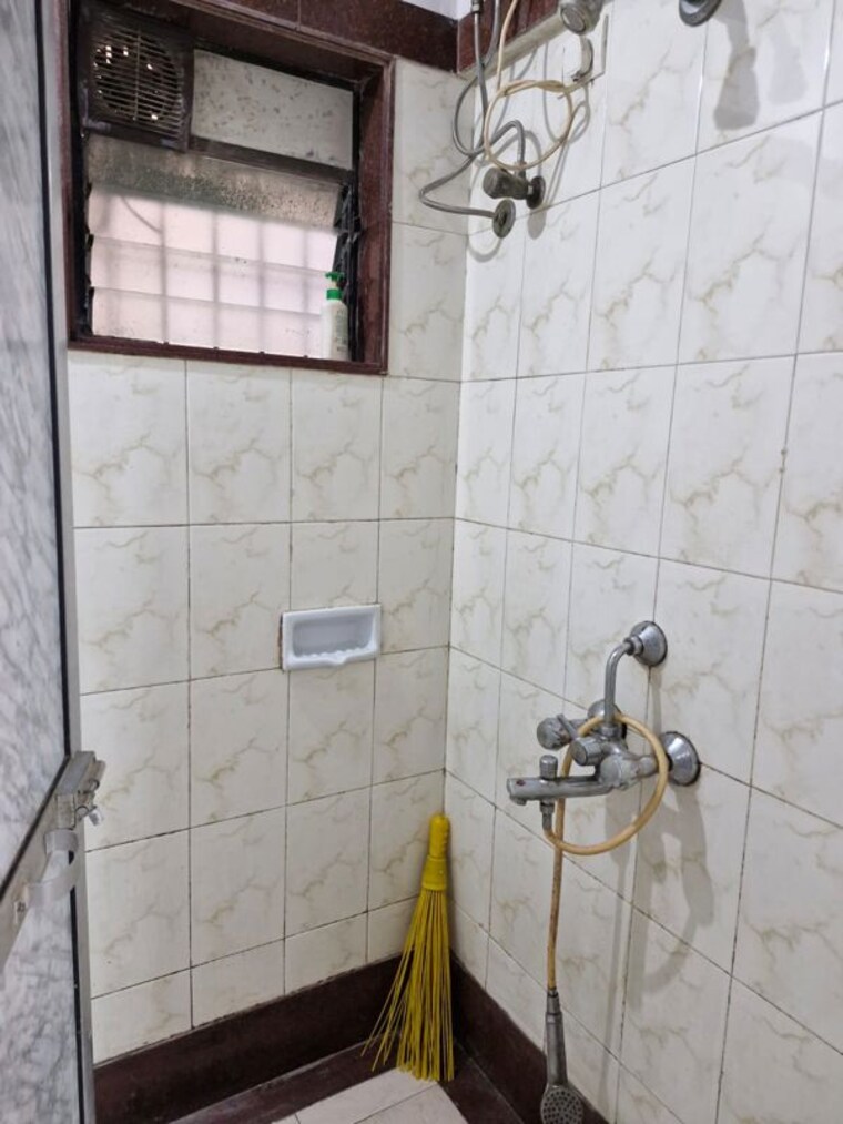 Bathroom, vrindavan-apartment-goregaon 1.5 Bedroom 450 Sq.Ft. Apartment In Goregaon East Mumbai 10163251
