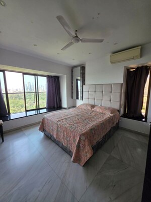 5 BHK Apartment For Sale in Mahalaxmi