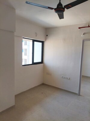 Room in 2 BHK Apartment at Runwal Gardens Phase 2, Dombivli East – for Rent