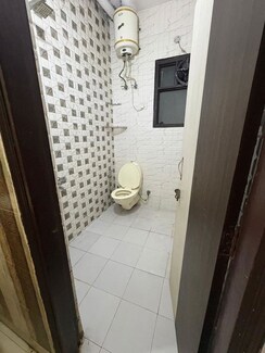 3 BHK Builder Floor For Rent in ROF Portico