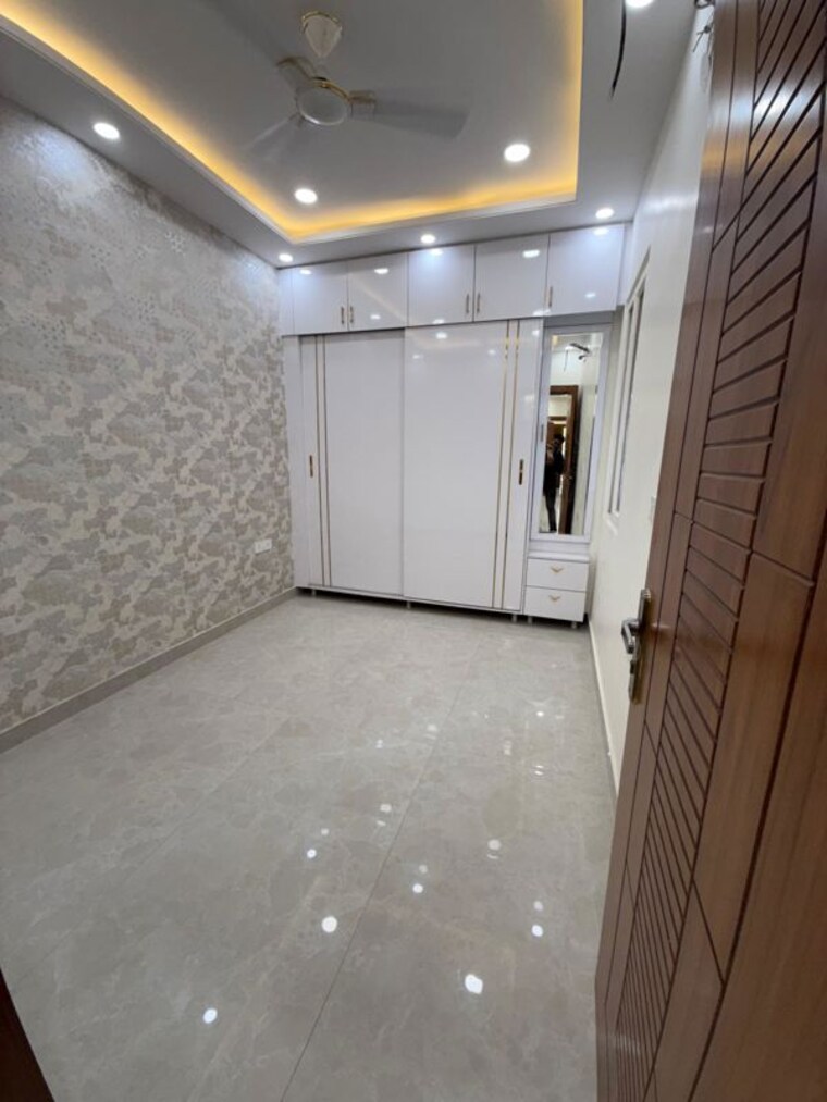 Room, east of kailash 3 Bedroom 1093 Sq.Ft. Builder Floor In East Of Kailash Delhi 10163325