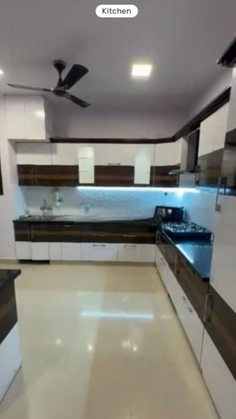 Kitchen, rohtas-presidential-tower 4 Bedroom 2250 Sq.Ft. Apartment In Vibhuti Khand Lucknow 10163449