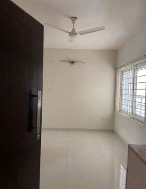 Room in 3 BHK Apartment at EIPL Corner Stone, Gandipet – for Rent