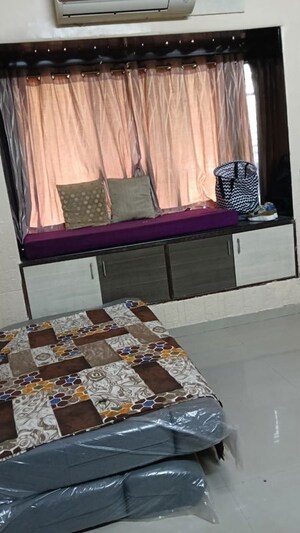 Bedroom in 1 BHK Apartment at Juhu – for Rent