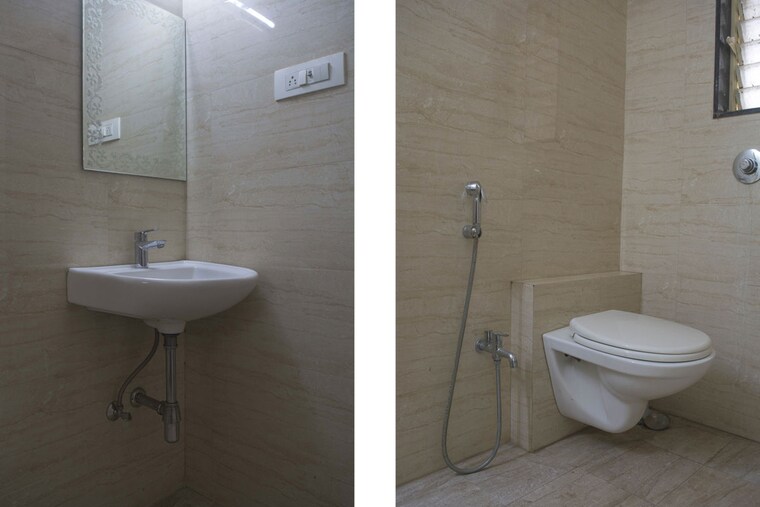 Bathroom, kandivali west Pg For Girls In Kandivali West 10163548