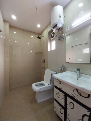 Bathroom in 3 BHK Apartment at Unitech Uniworld Gardens 2, Sector 47 – for Rent