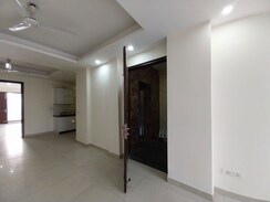 3 BHK + Servant Room Apartment For Rent in Unitech Uniworld Gardens 2