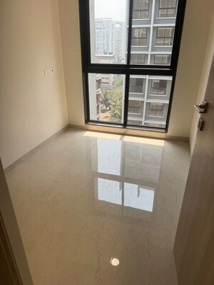 Room in 2.5 BHK Apartment at Andheri West – for Rent