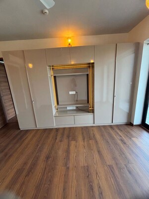 Room in 3 BHK Apartment at Krisumi Waterfall Residences, Sector 36a – for Rent